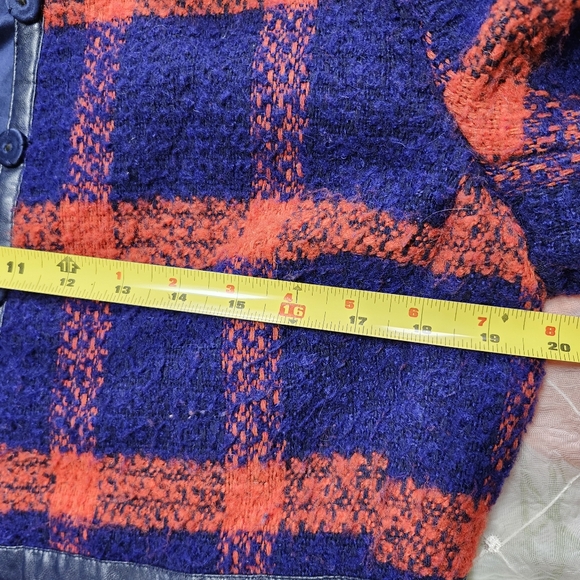 Modloth Bouclè Car Coat - Picture 5 of 6